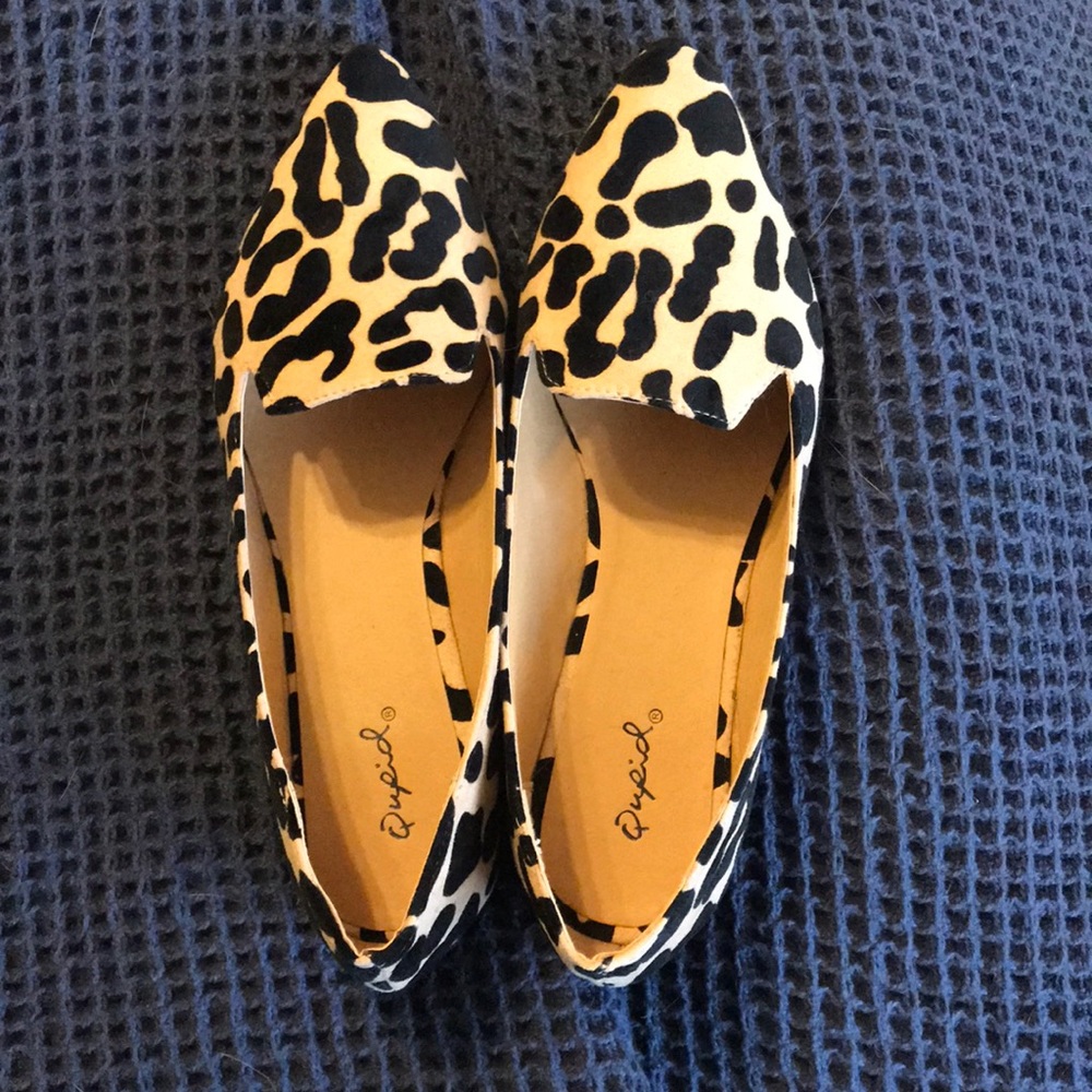 Never worn - leopard flats - size 8